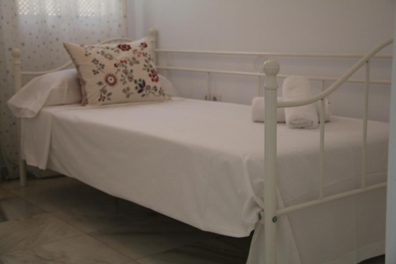 Apartamento Huerta La Reina กอร์โดบา ภายนอก รูปภาพ